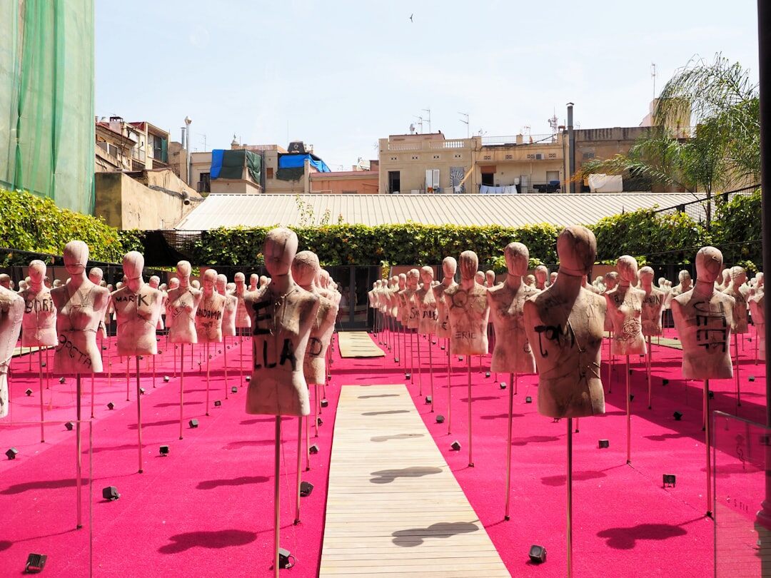 celebrity walking red carpet